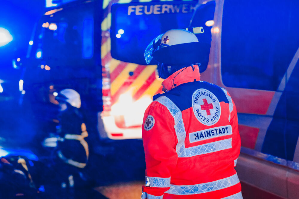 Tragödie auf vereistem See – 35-jähriger Mann bricht ein und stirbt - Er wollte nur ein Foto machen!