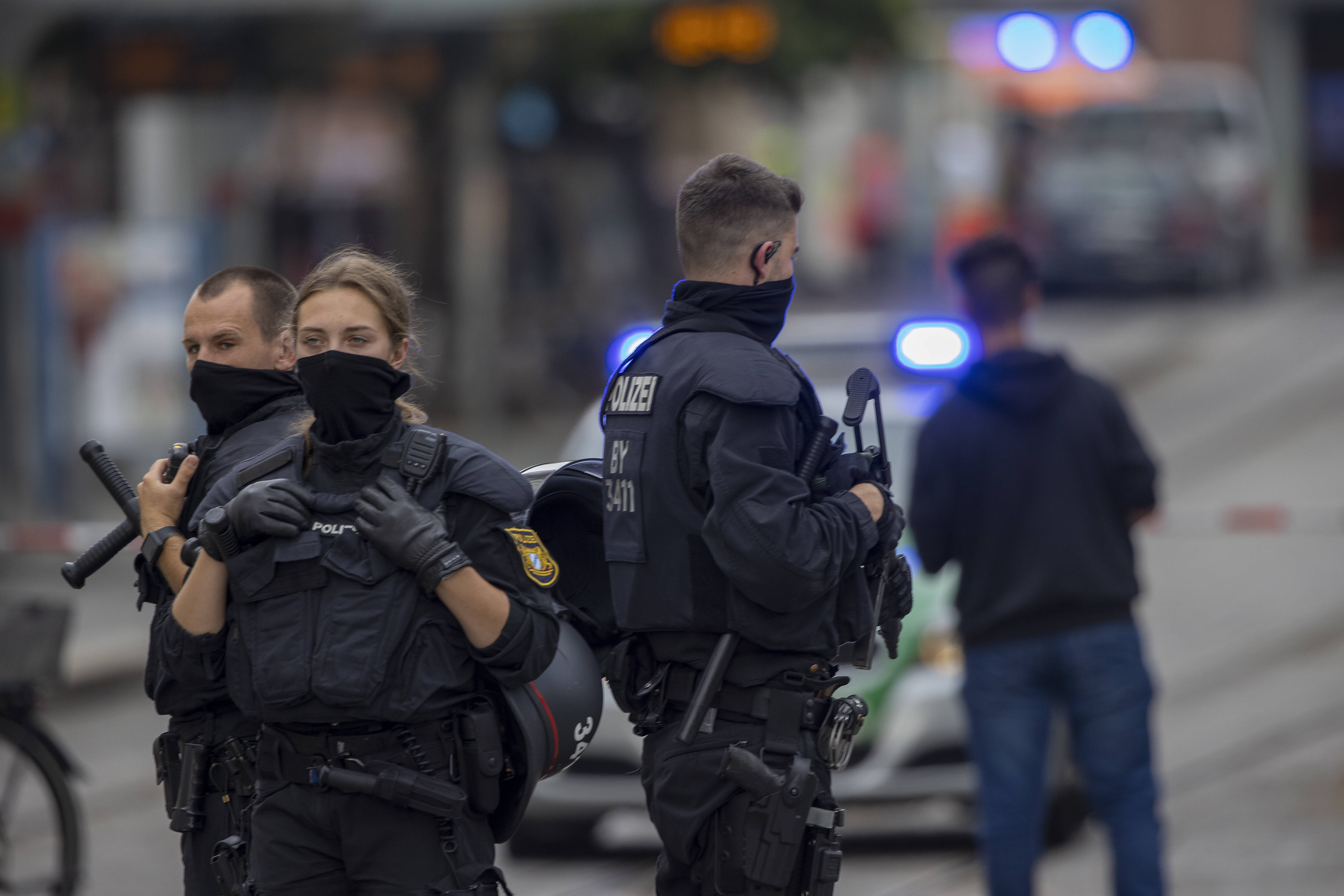 Berlin - 2 Kinder (7/9) an Schule niedergestochen! 39-jähriger mit schrecklicher Amoktat!