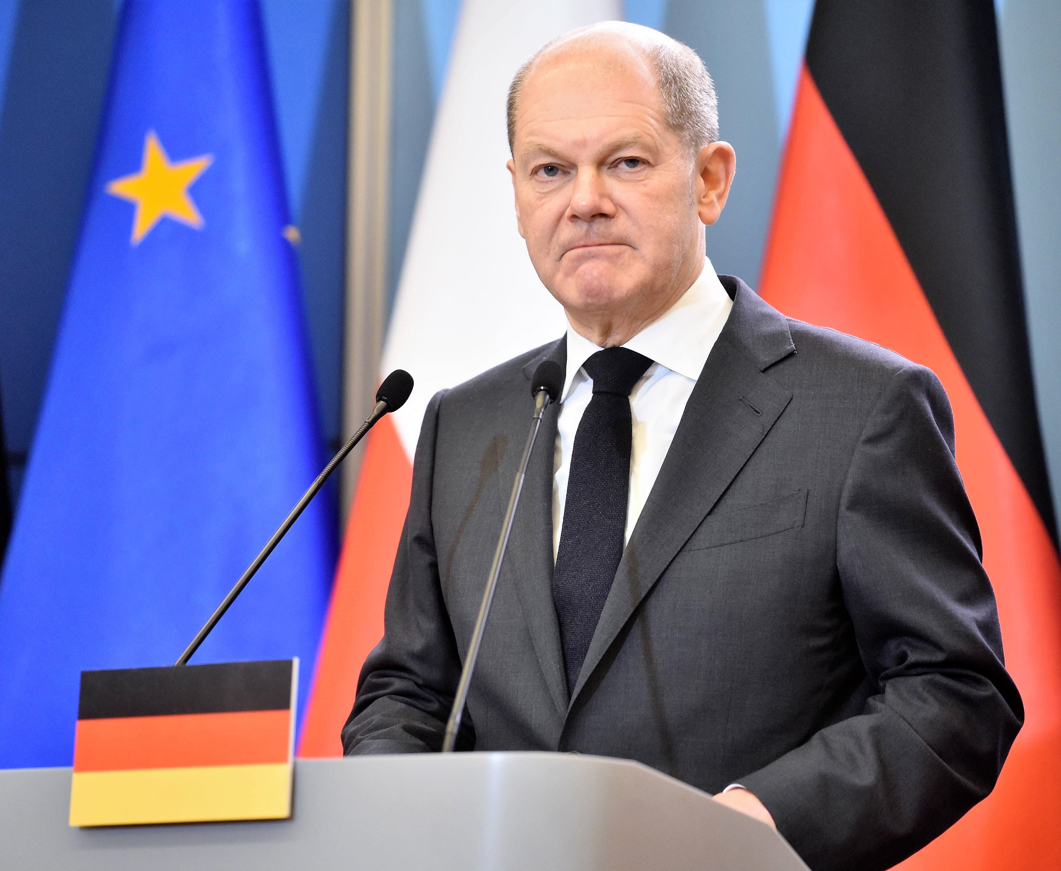 Découvrez comment ces historiens de renom critiquent sévèrement la gestion des relations avec la Russie par le SPD et le chancelier Scholz