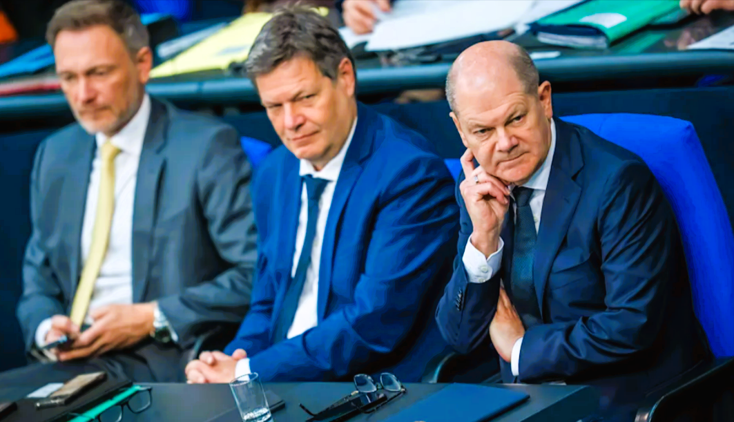Allemagne critiquée pour sa faiblesse face à la crise ukrainienne - peut-elle vraiment tenir tête à la Russie ?
