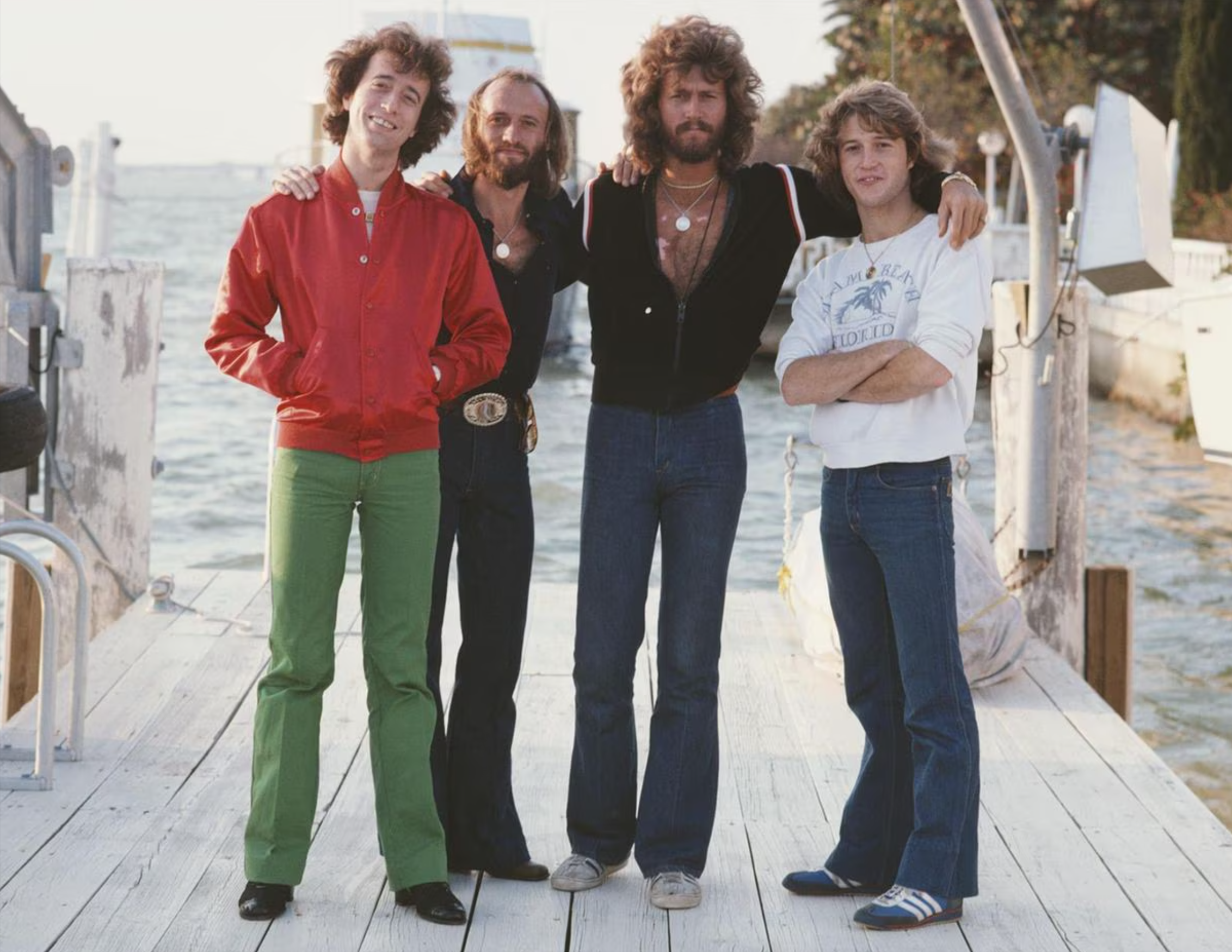 Tragédie pour les Bee Gees! La mort inattendue de Maurice Gibb à seulement 53 ans, plonge le groupe dans l'abîme!