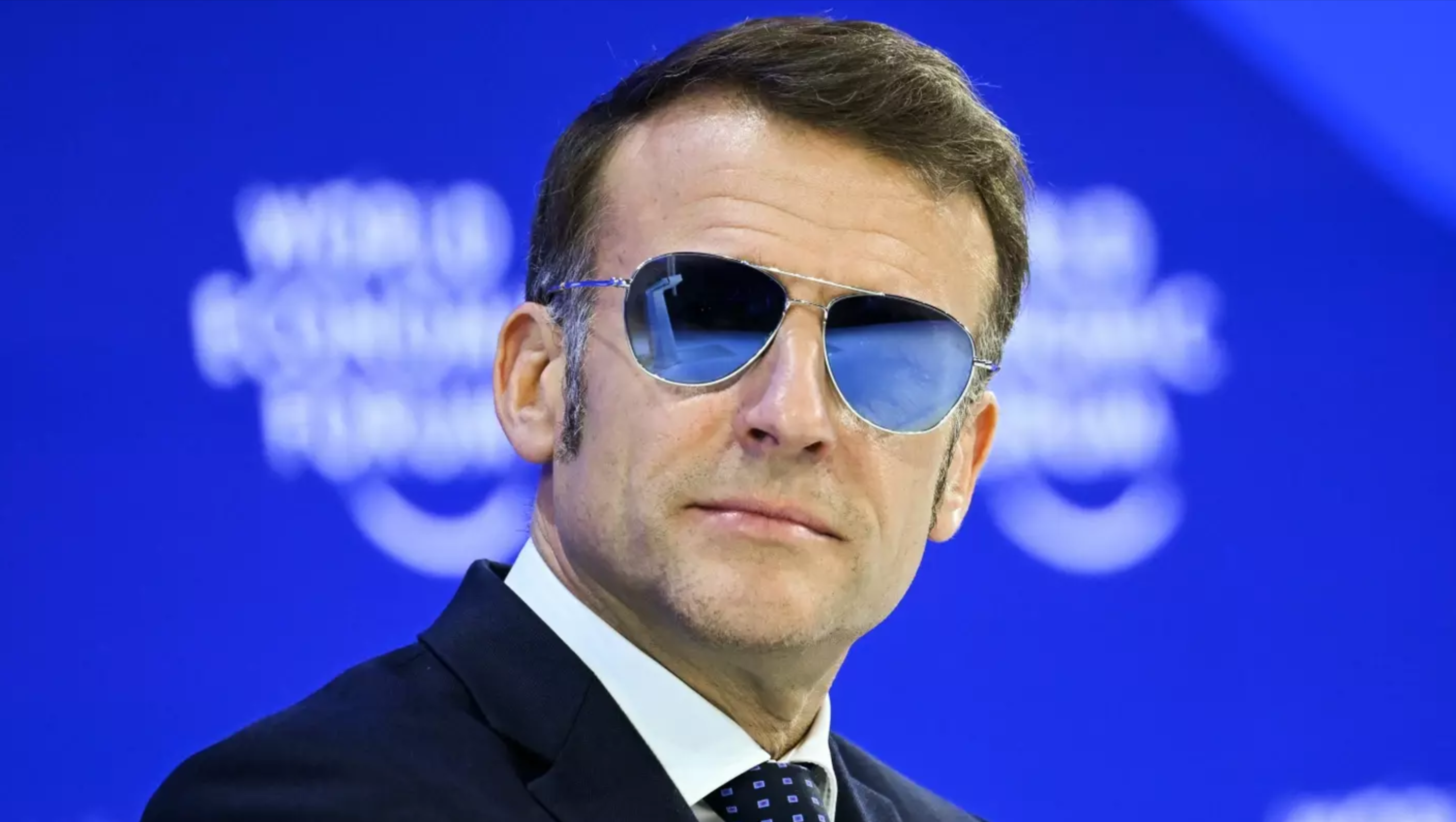 Trump verwechselt Länder und Macron versteckt mysteriöses Auge! Davos wird zur Bühne kurioser Momente!