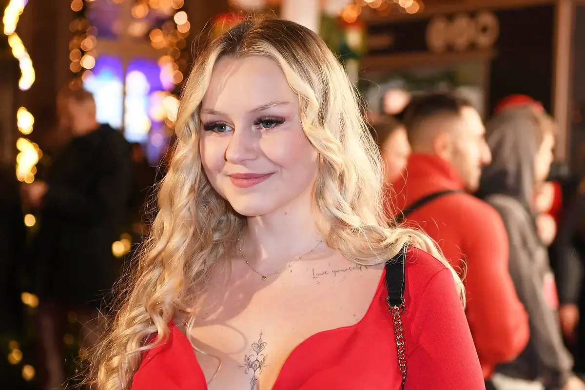 Fans verblüfft: Sarah-Jane Wollny posiert freizügig in Punta Cana – diese Urlaubsbilder zeigen eine ungewohnte Seite