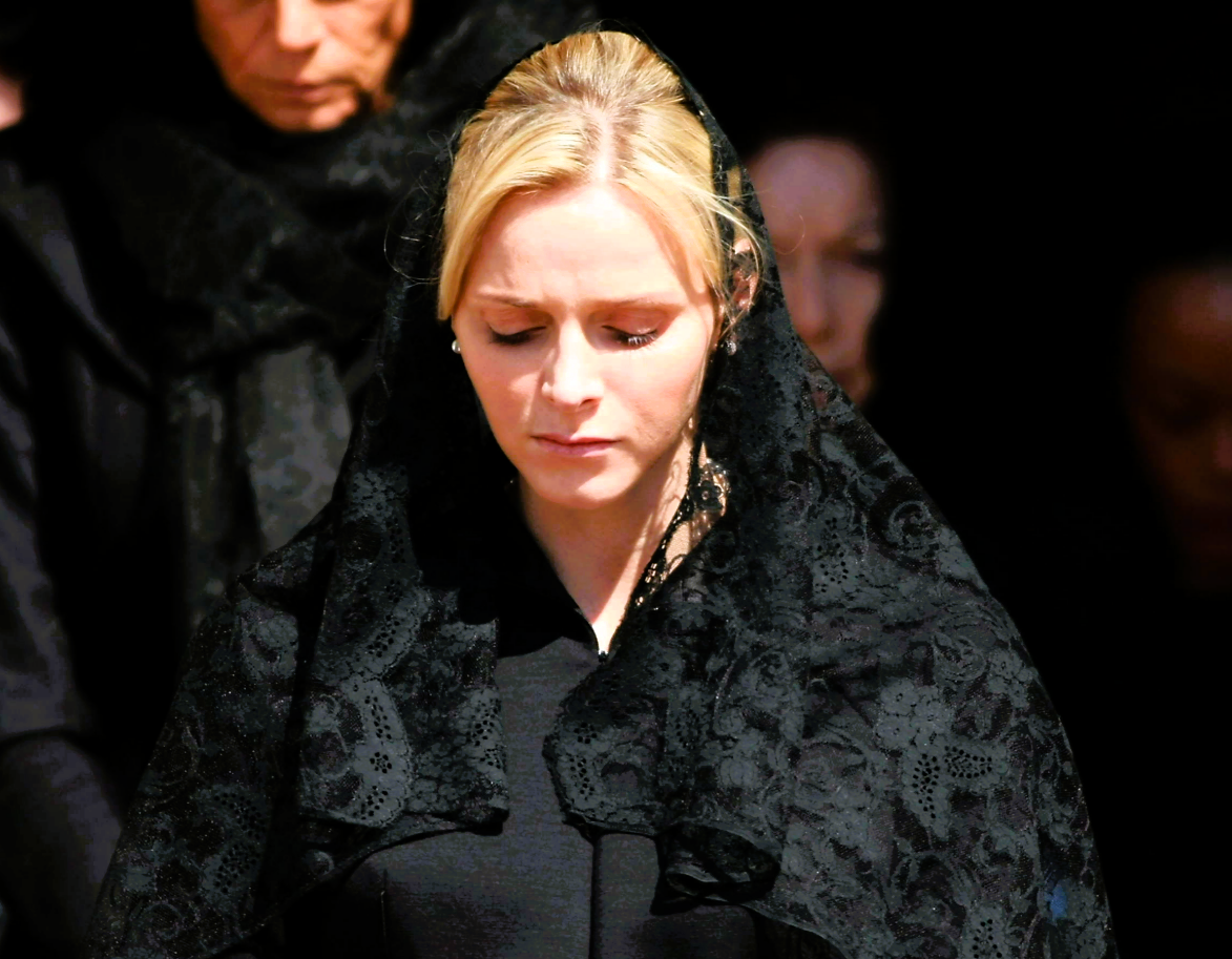 Tristesse à Monaco ! La princesse Charlène — adieu triste — Le prince Albert et la princesse Charlène à la fin.