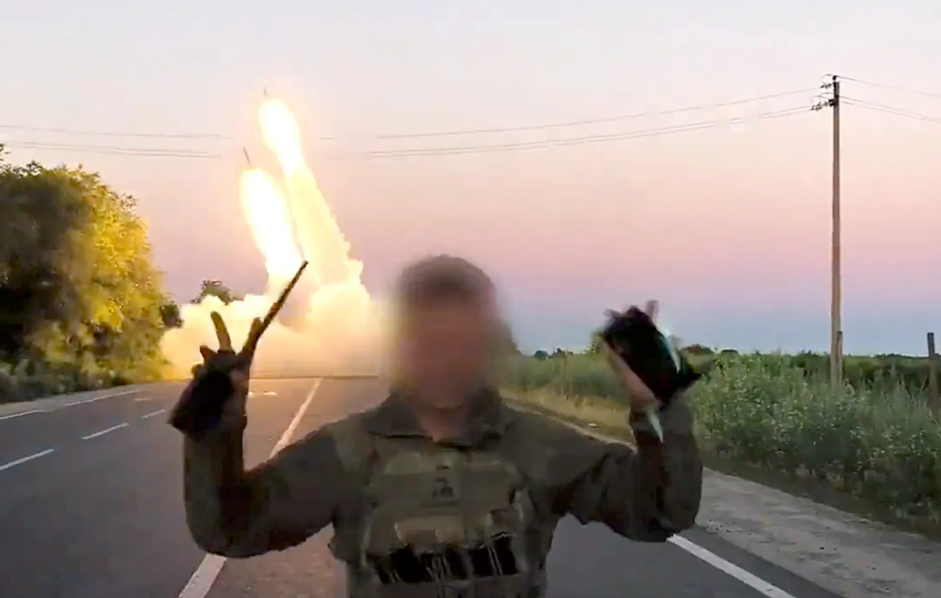 EILMELDUNG - 400 russische Soldaten bei Attacke auf Kaserne getötet! Ukraine landet schweren Schlag zum Jahresstart!