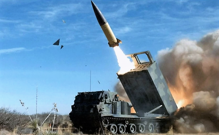 Krieg im Weltraum! Putin droht den USA mit Abschuss von Satelliten!