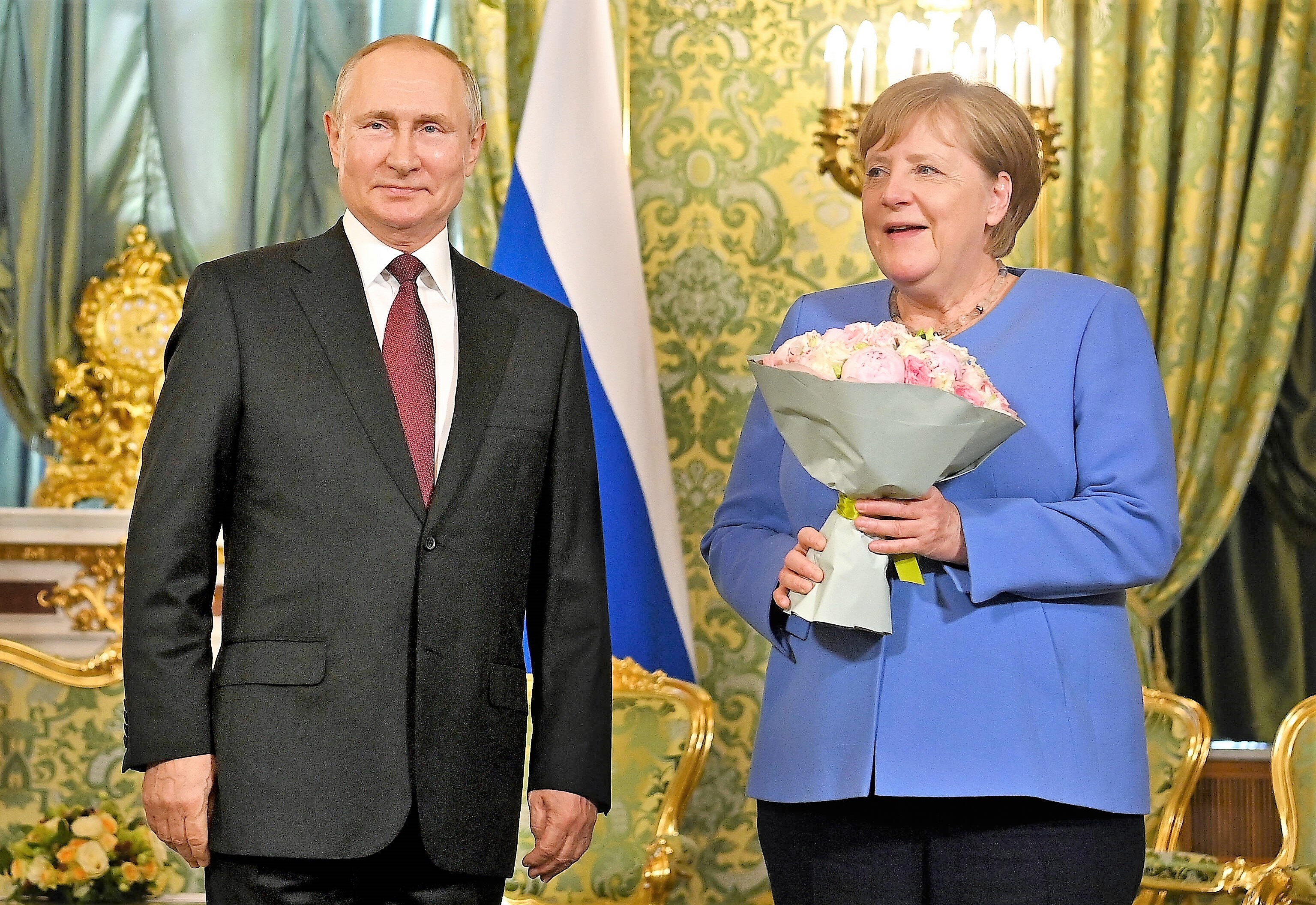 Ist Angela Merkel schuld am Ukraine-Krieg? Mit diesen 5 kapitalen Fehlern trug Merkel zum Krieg bei!