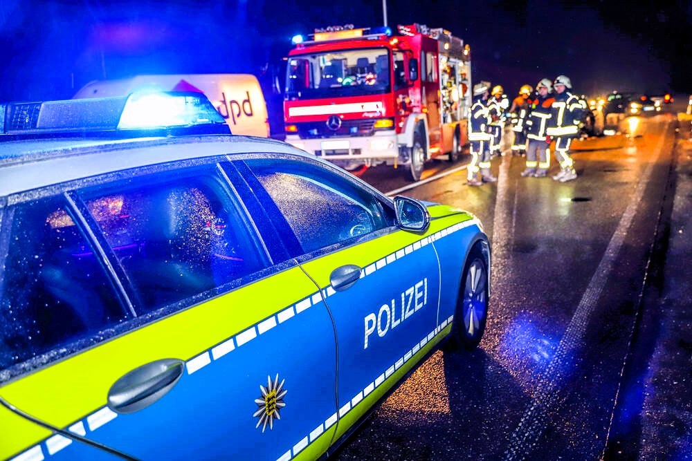NRW: Schwanger Frau überfahren! Raser war Betrunken Ungeborenes Baby und Unfallopfer tot