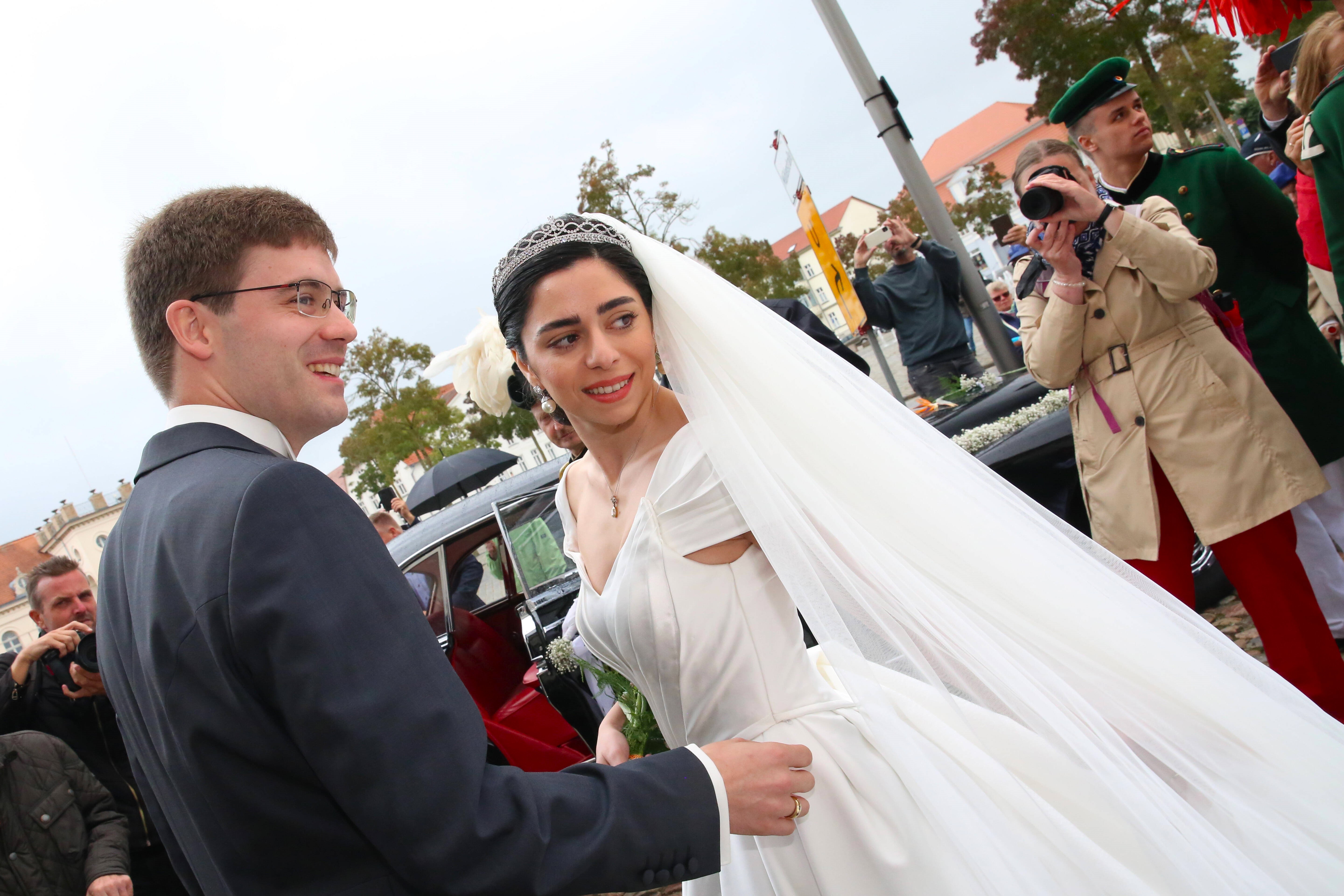 Amok-Alarm auf Hochzeitsfeie! Ein Toter auf Berliner Hochzeit - Er erlag in der Klinik seinen Verletzungen!