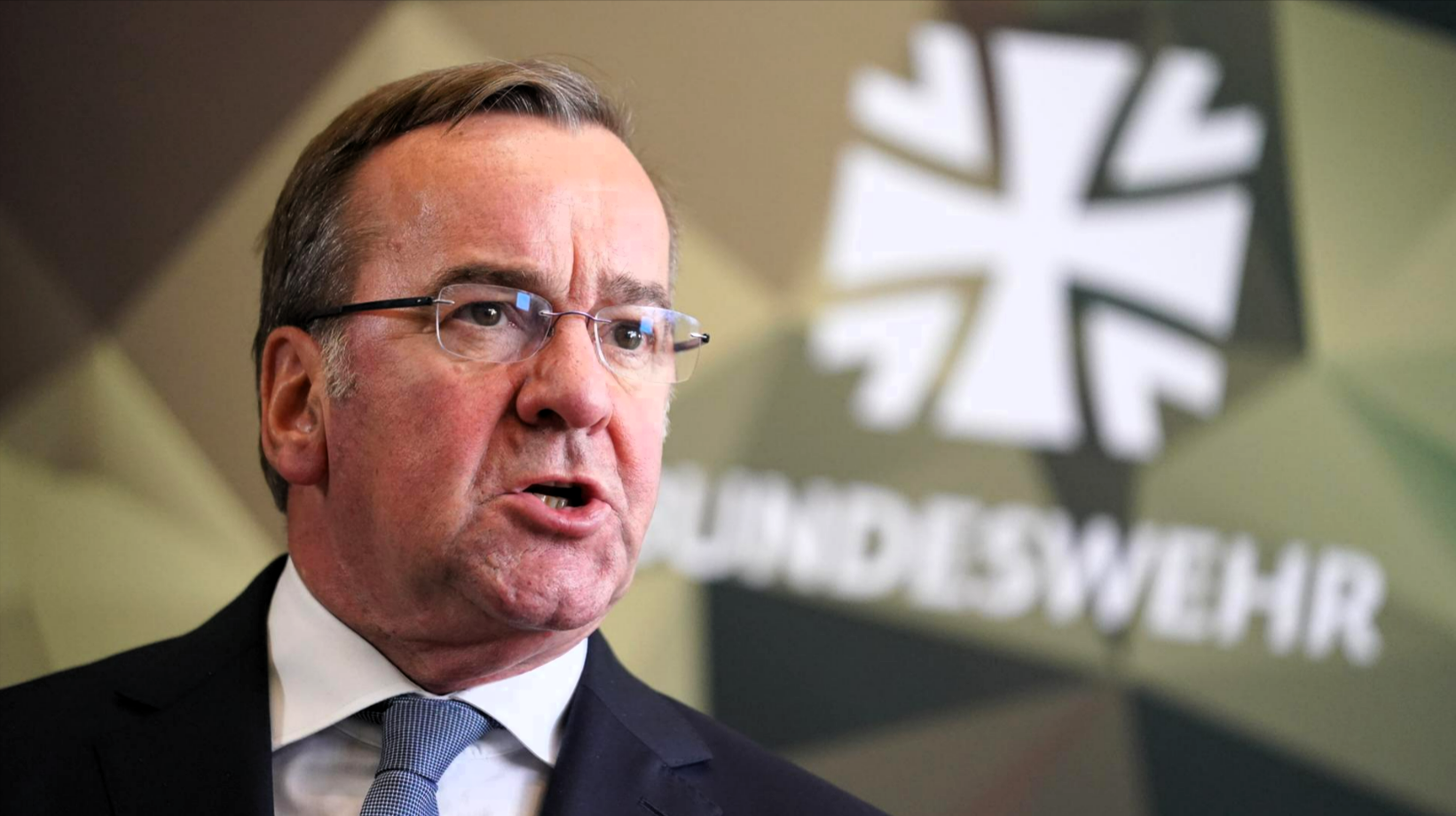 Polen bereitet sich auf Krieg vor! Polnischer Außenminister erwartet russischen Angriff!