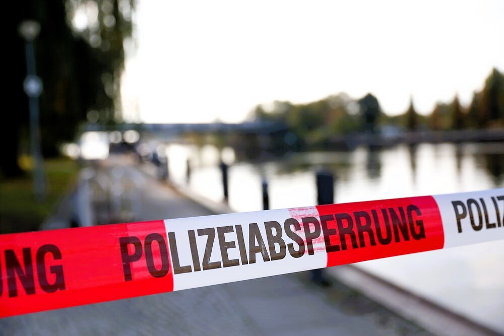 Schreckliches Verbrechen! 17-Jährige stundenlang gequält und gefesselt in Fluss geworfen