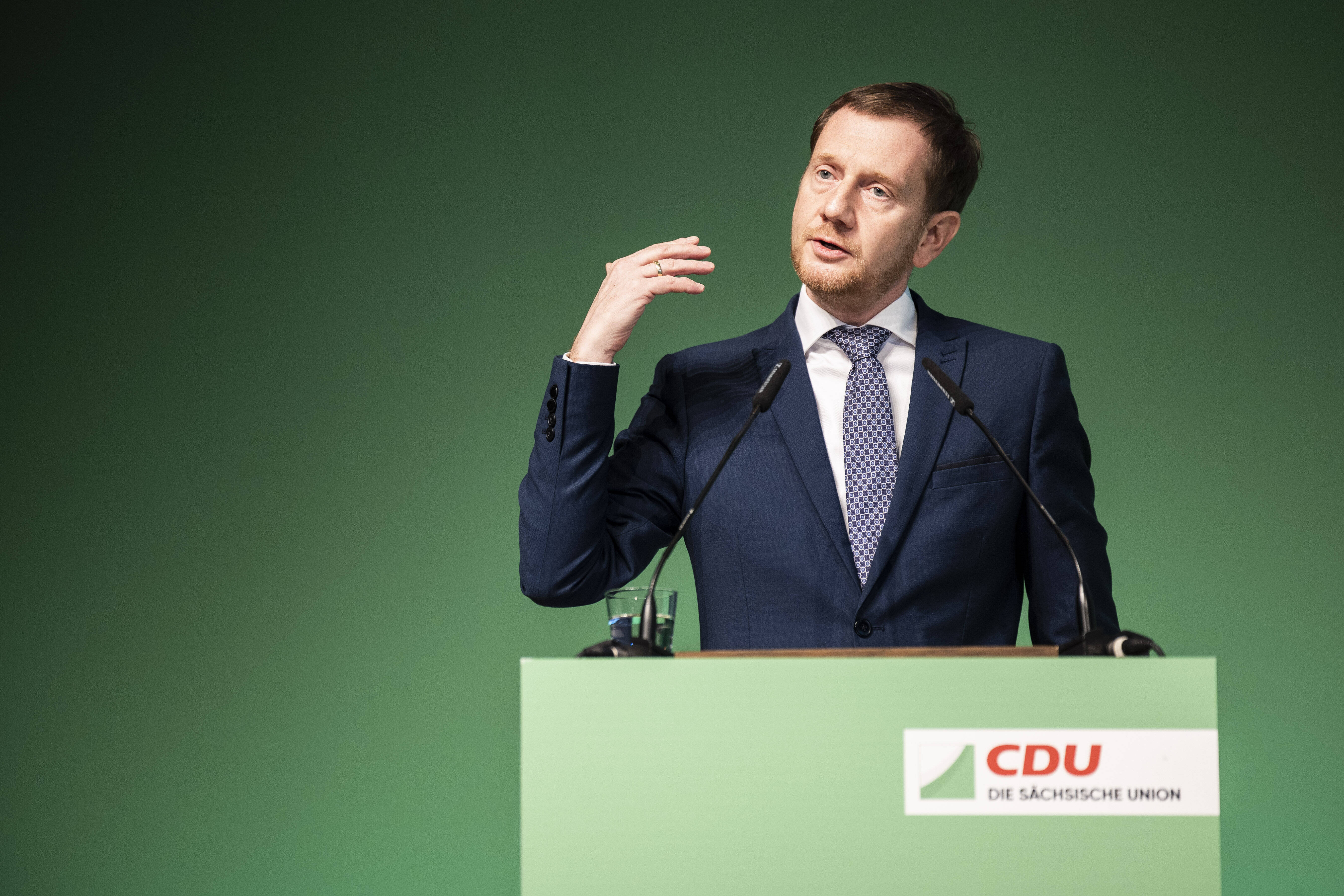Umfrage-Hammer! AFD plötzlich stärkste Partei! CDU, Grüne und SPD abgeschlagen