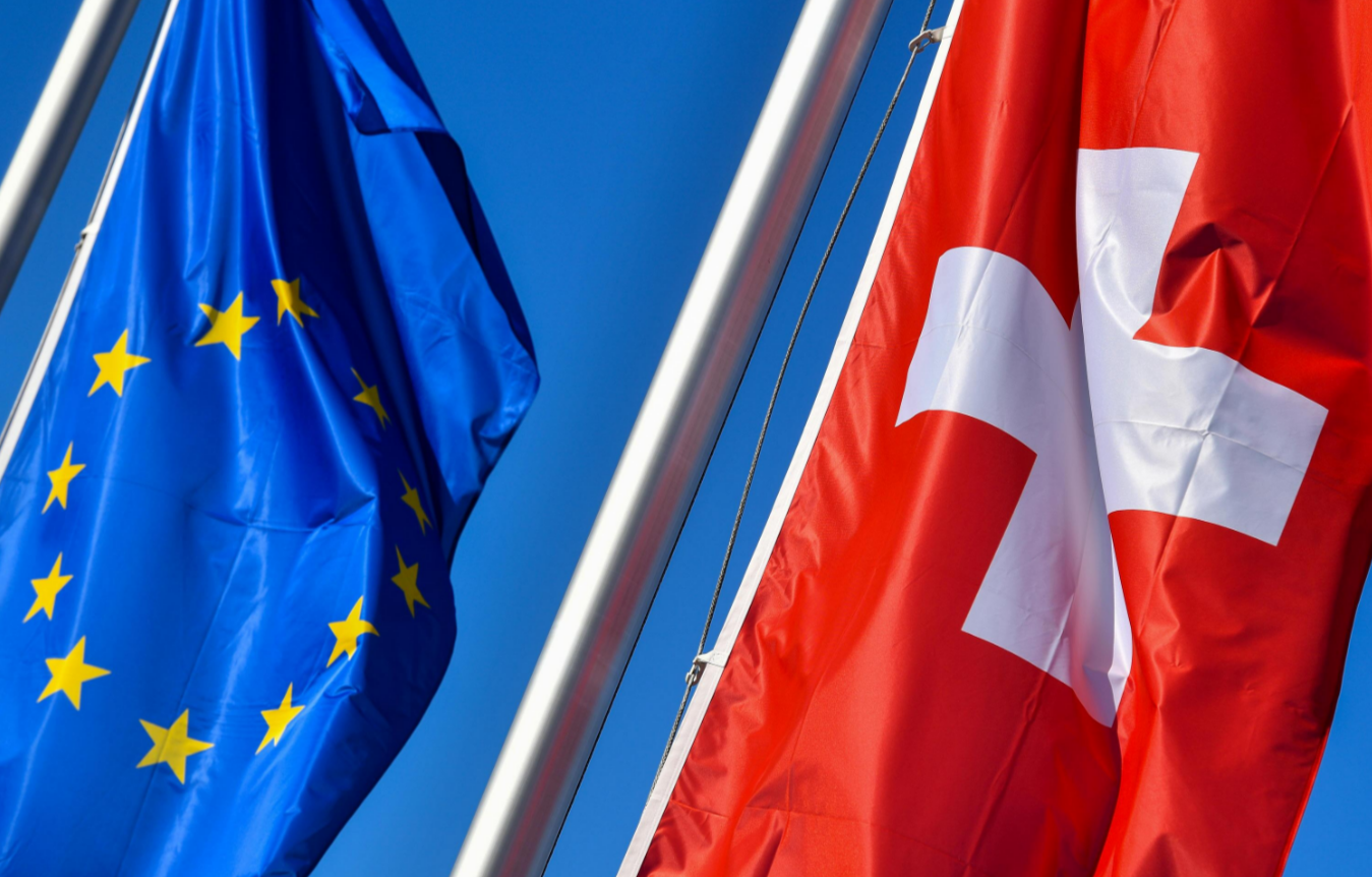 Peur de la guerre! Les Suisses et les citoyens de l'UE doivent stocker des provisions d'urgence!