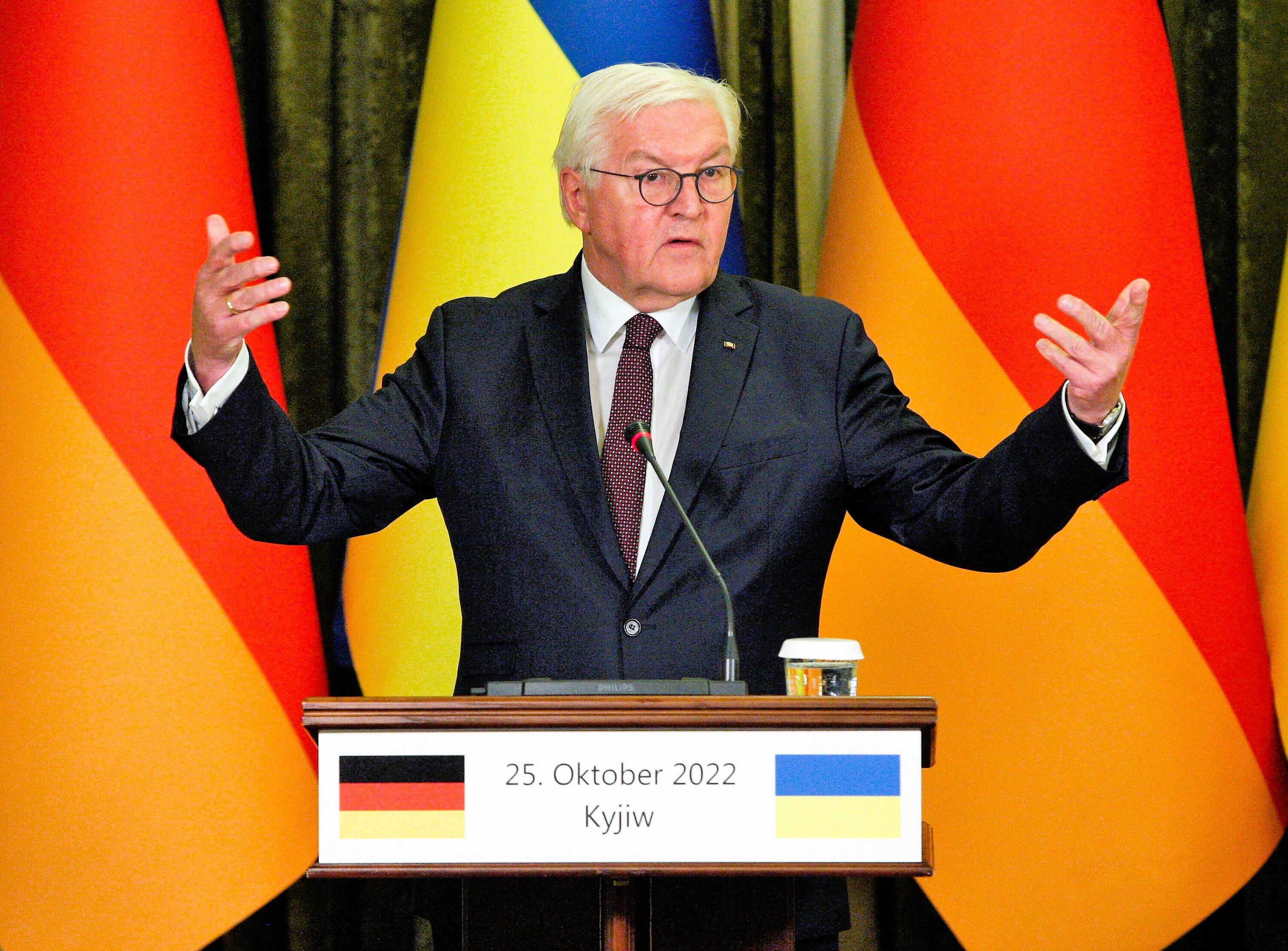 USA: Angriff auf Europa! Trumps Vizepräsident entsetzt Staatschefs bei Sicherheitskonferenz!