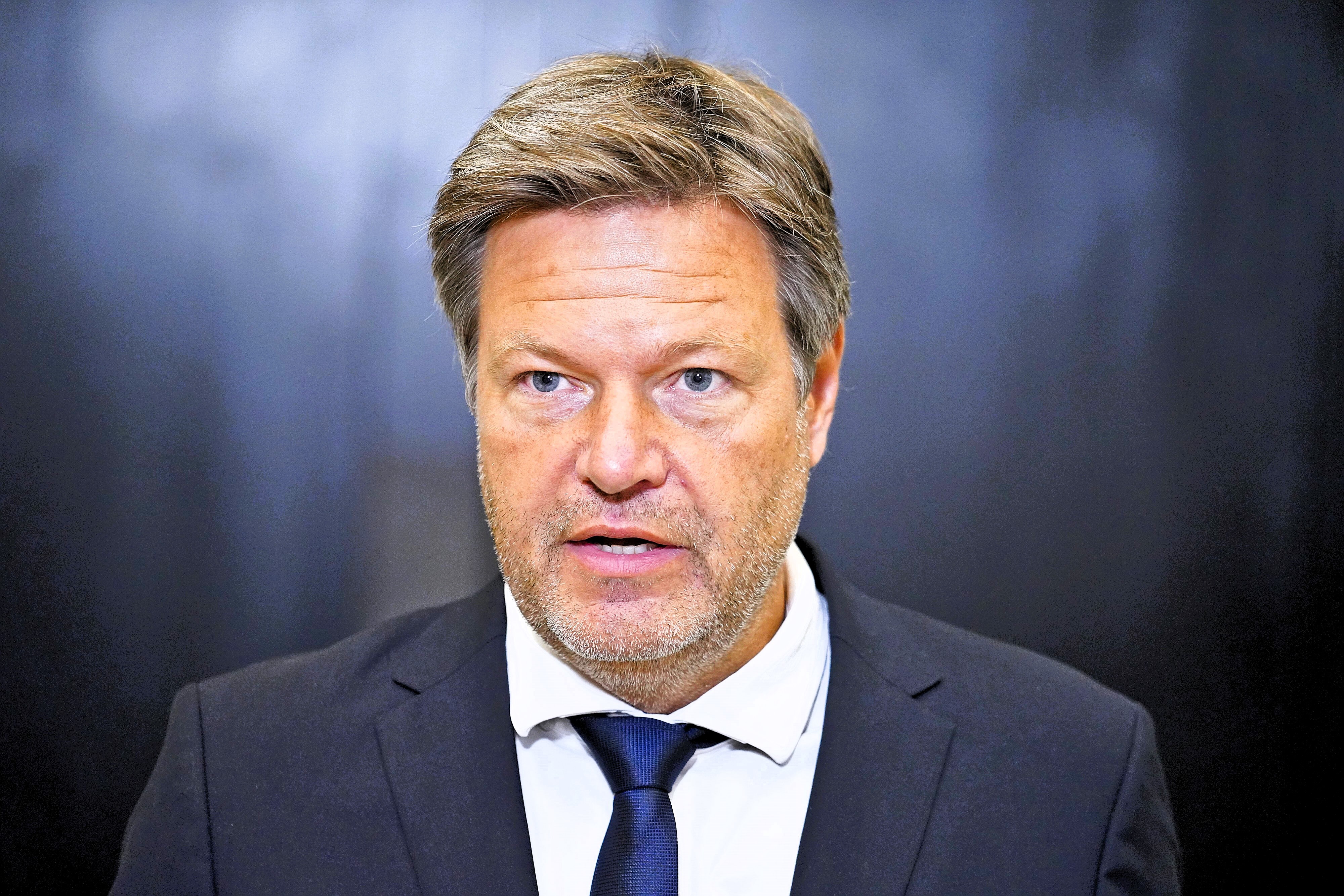 Rücktritt! Robert Habeck legt Ämter nieder! Ex-Vize-Kanzler überrascht seine Partei