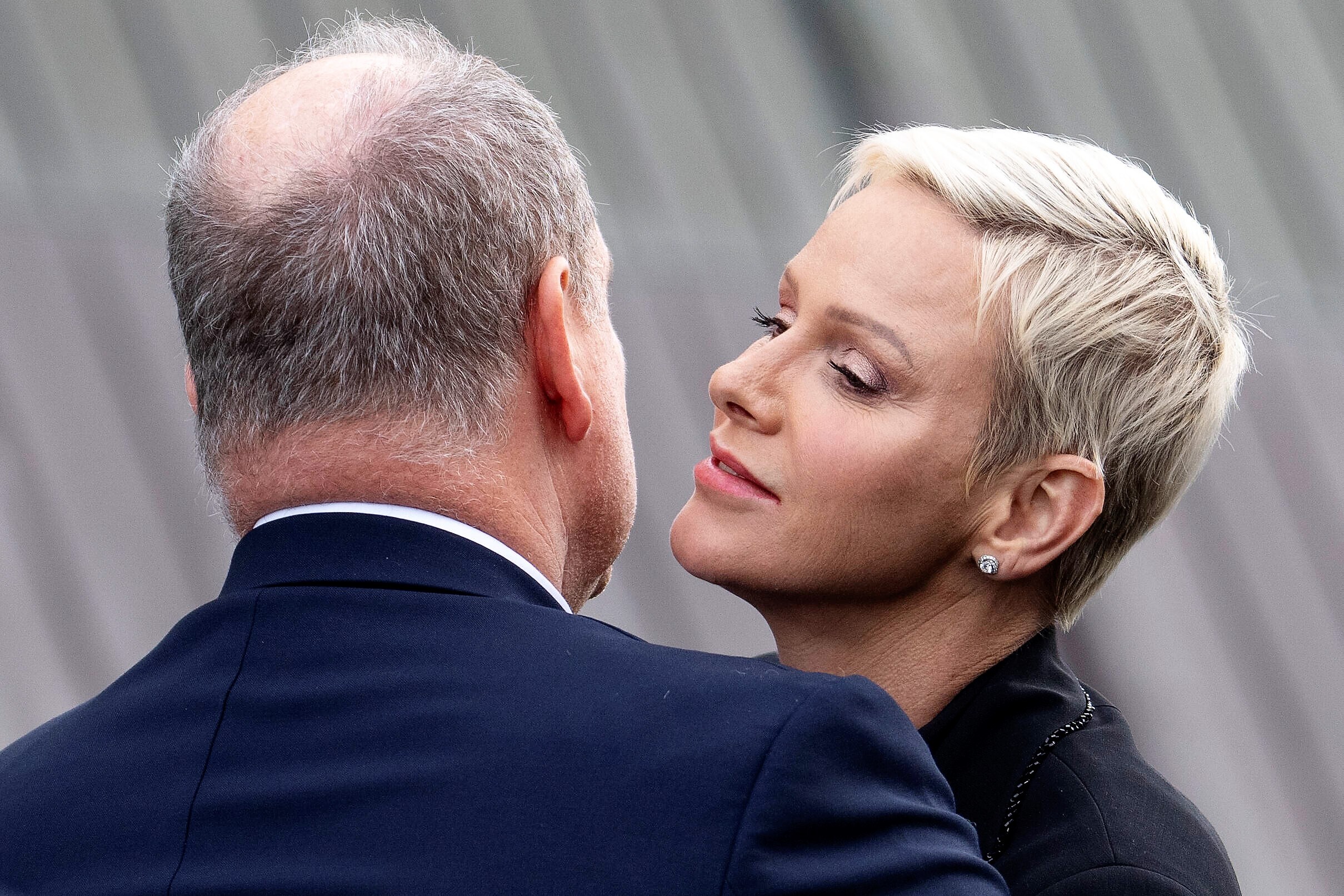 La famille princière de Monaco en crise : la princesse Charlène peut-elle redorer leur blason ?